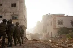 یدیعوت آحارانوت خطاب به سران اسرائیلی: پیش از شکست بزرگ و فروپاشی داخلی به جنگ پایان دهید