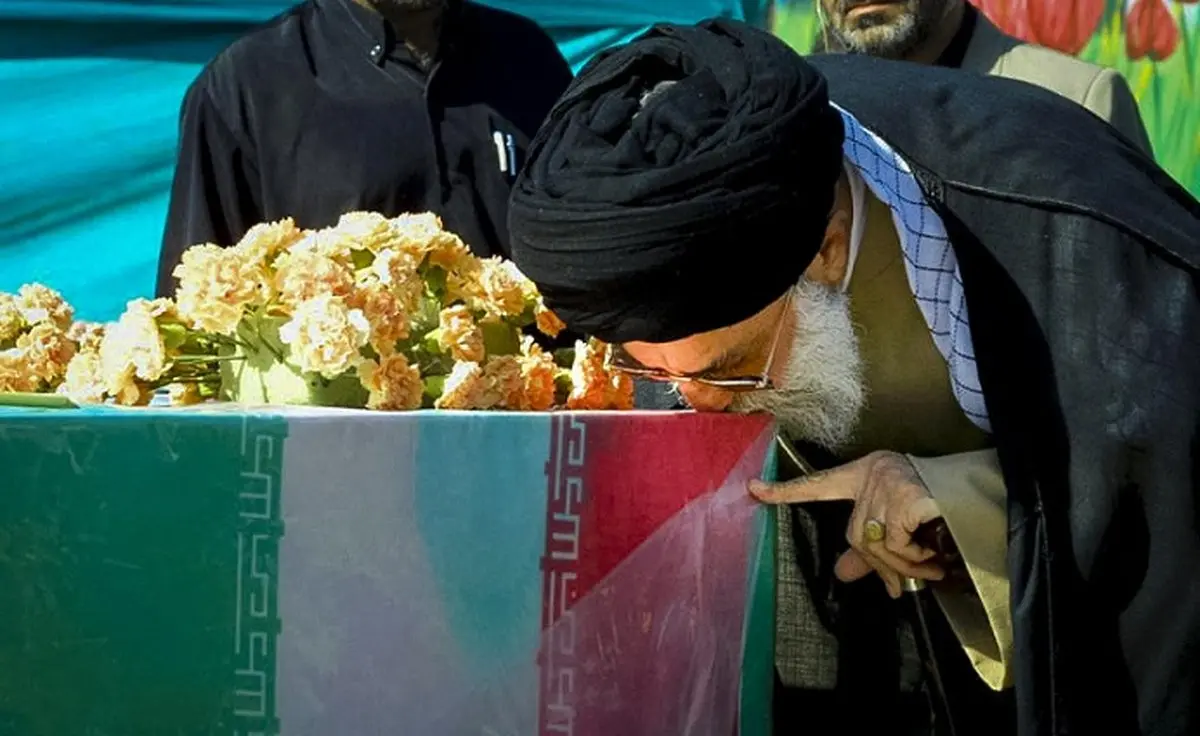 پیام رهبری به مناسبت تشییع شهدای گمنام در روز شهادت حضرت زهرا (س)