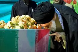 پیام رهبری به مناسبت تشییع شهدای گمنام در روز شهادت حضرت زهرا (س)