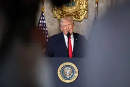 وقاحت ترامپ درباره ایران : من هم هستم