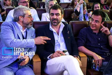 منتقدان و نویسندگان