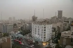 شوخی ناچسب رئیس جمهور درباره تخلیه تهران