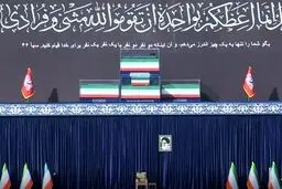  حضور سردار وحیدی در صف اول نماز