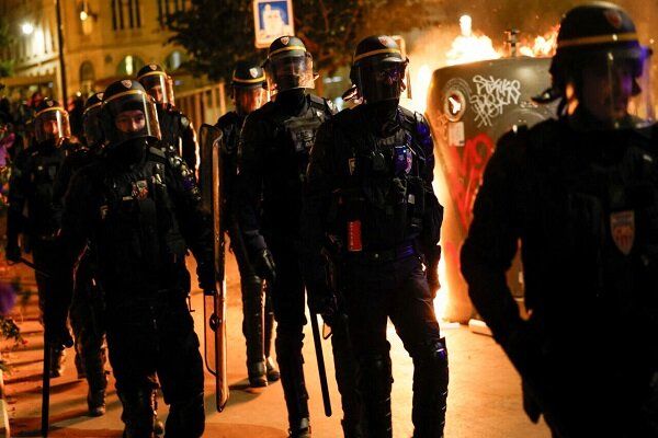 نبرد شبانه در پاریس بعد از قهرمانی پی‌اس‌جی