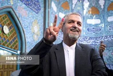 چهره‌های سیاسی پای صندوق رای 
