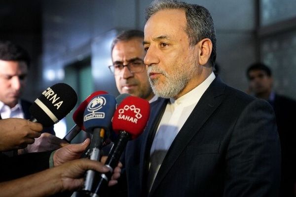 اهداف سفر وزیر خارجه به دهلی‌نو/ عراقچی: امیدواریم هند و پاکستان با خویشتنداری مانع از تشدید تنش در منطقه شوند