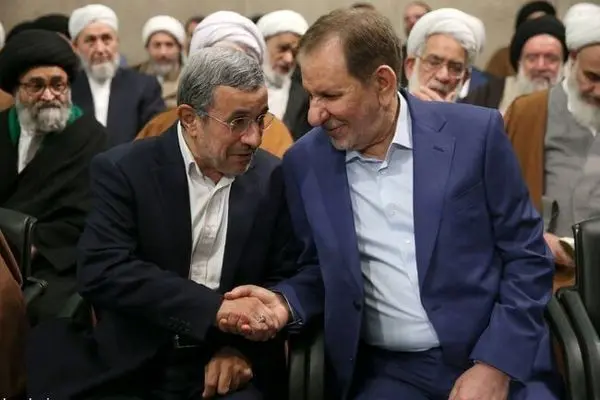 پاسخ احمدی نژاد به جهانگیری در جواب چرا حرف نمی زنی؟