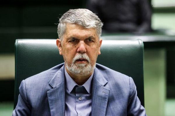 وزیر فرهنگ و ارشاد اسلامی از مجلس کارت زرد گرفت
