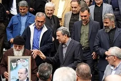 احمدی نژاد