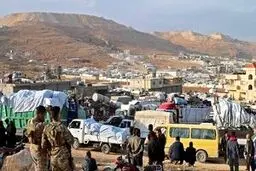 سوری‌ها از مناطق تحت کنترل عناصر الجولانی فرار می‌کنند