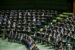 با توزیع رانت نمی‌شود جامعه علوی درست کرد