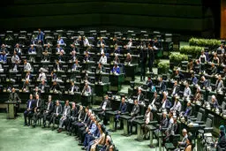 با توزیع رانت نمی‌شود جامعه علوی درست کرد