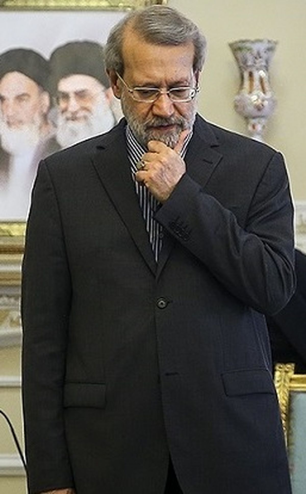 لاریجانی ماشه را آماده کرد؛ آمریکا منتظر!