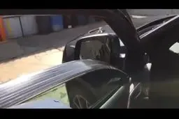 شیشه های عجیب ماشین ضد گلوله آمریکایی؛فیلم