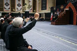 دو فرمانده مهم ارتش و سپاه در حسینیه امام خمینی(ره) + عکس