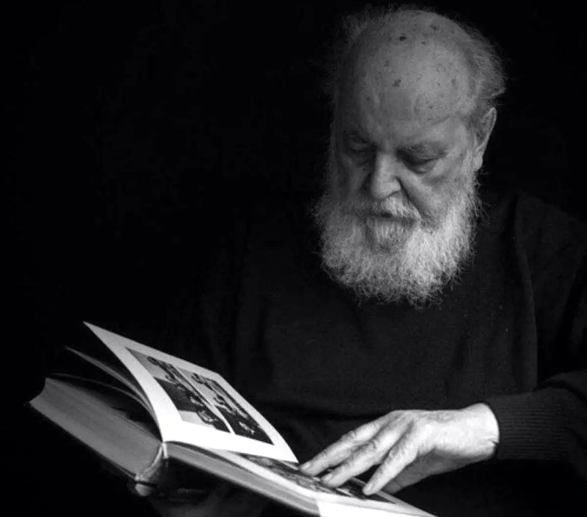 دادگاه کلن به نفع انتقال پیکر «ابتهاج» به ایران رای داد