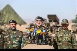 دشمنان حماقتی کنند طومارشان را درهم خواهیم پیچید