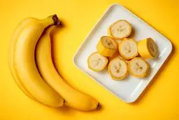 درمان درد معده با این میوه زرد رنگ