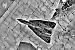 دو فروند جنگنده F-14 ایران روی باند هدف قرار گرفت؟