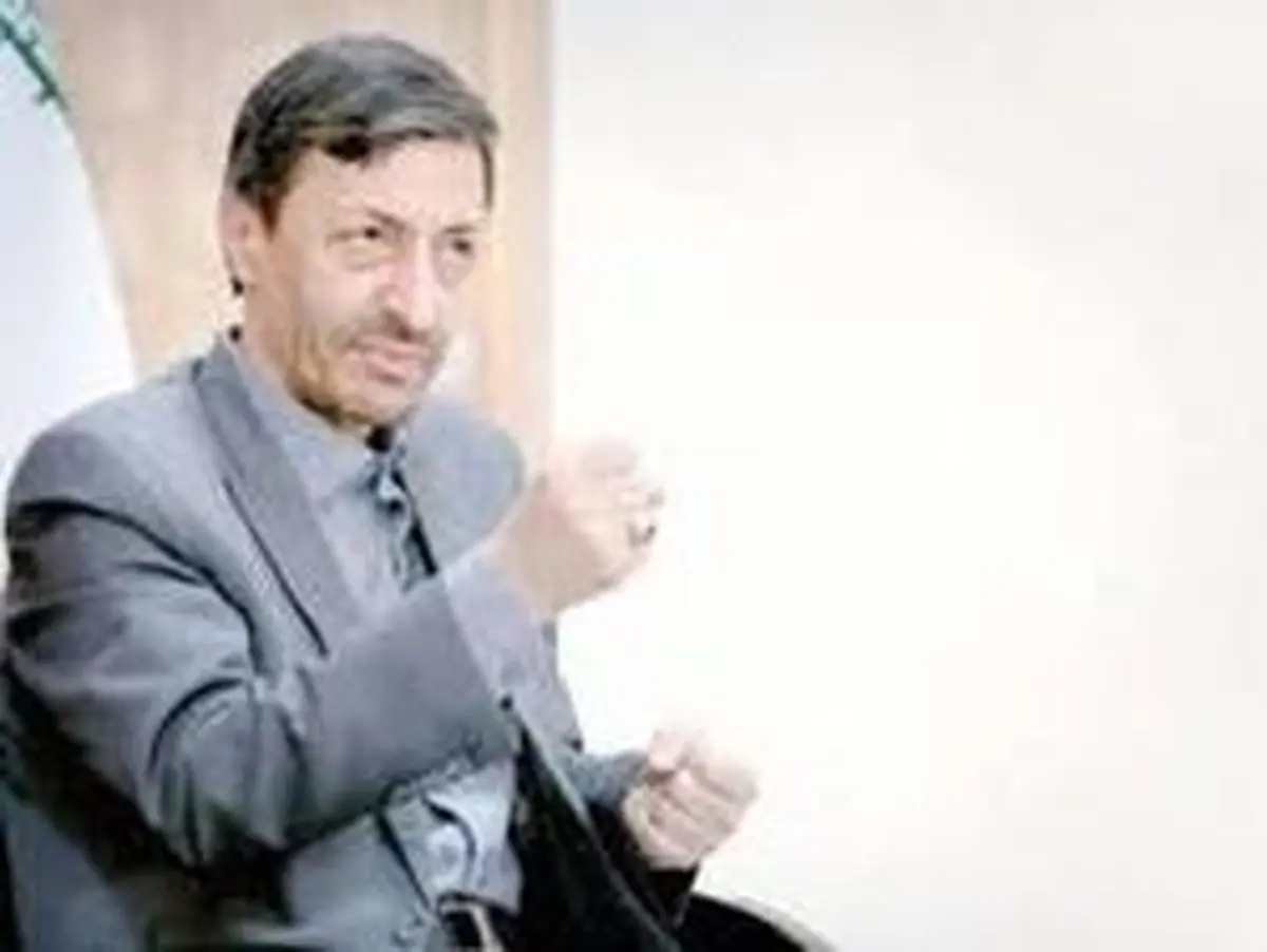 سکوت در مقابل فتاح! / کسی به بنیاد مستضعفان هشدار نمی‌دهد؟