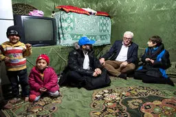 بازدید وزیر خارجه آلمان از کمپ پناهجویان سوری/عکس