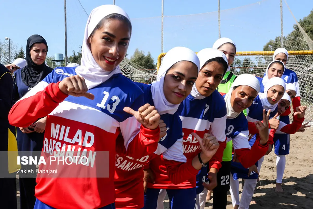تصویری از بانوان فوتبال ساحلی لیگ برتر
