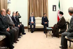 رهبر انقلاب: رژیم صهیونیستی ۲۵سال آینده وجود نخواهد داشت به‌شرط مبارزه و اتحاد/ بحران‌های منطقه ربطی به شیعه و سُنی ندارد