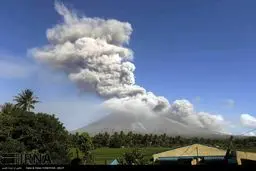 تصاویری دیدنی از فوران آتش‌فشان در فیلیپین