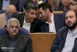 عکس/حرف‌های درگوشی گلزار و فردوسی پور