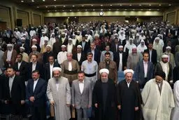 تصاویری از دیدار صمیمی روحانی با علما و فرهیختگان اهل سنت