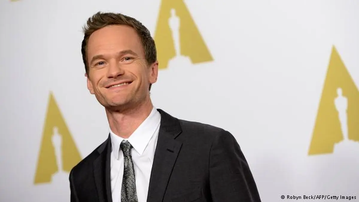 آشنایی با مجری مراسم اسکار 2015 + عکس