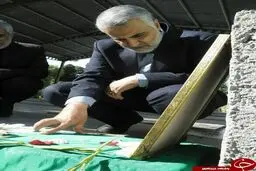 ادای احترام سردار سلیمانی /عکس