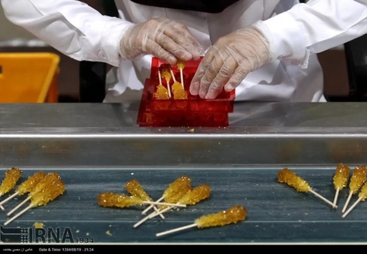 تصاویری جالب از تولید نبات در مشهد