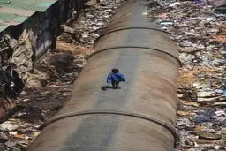 فقر روی ثروت/عکس