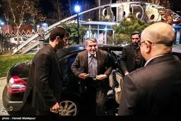 خودرویی که وزیر فرهنگ را به تالار وحدت برد/عکس