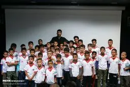 تصاویری از کودکان کار فینال جام‌جهانی را با بیرانوند تماشا کردند