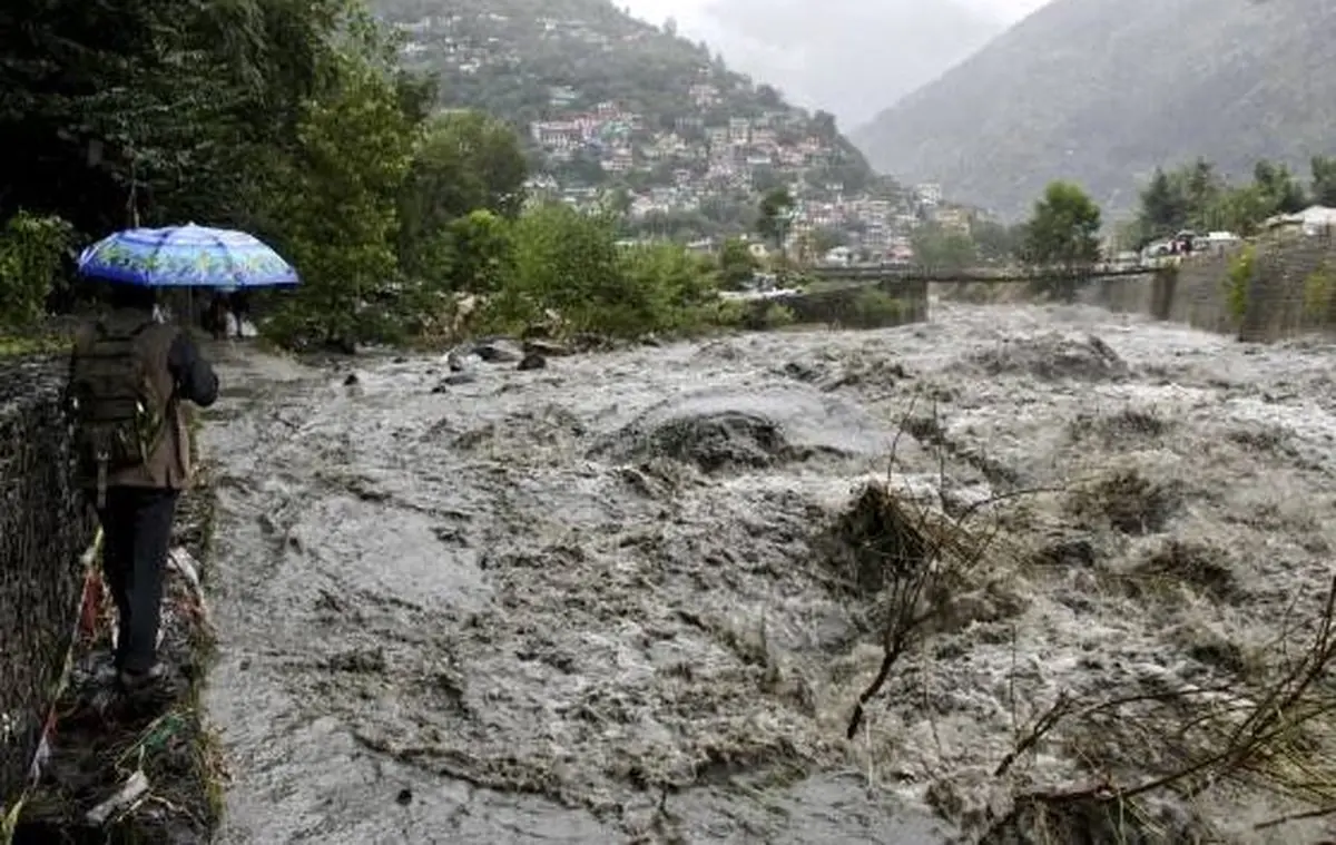 10کشته در باران سیل آسا هند / تصاویر