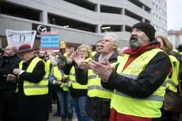 جلیقه زردهای آلمانی در اشتوتگارت/ تصاویر