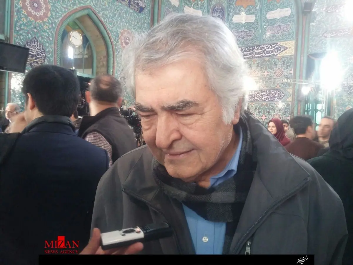 حضور بازیگر "بادیگارد" در انتخابات+ عکس