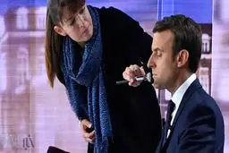 دردسر هزینه سنگین میکاپ کردن امانوئل مکرون /آرایشگر مخصوص آقای رئیس جمهور کیست؟ +عکس