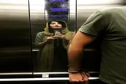 سلفی مریم معصومی در آسانسور سینما