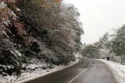 تردد در محورهای آذربایجان غربی در جریان است