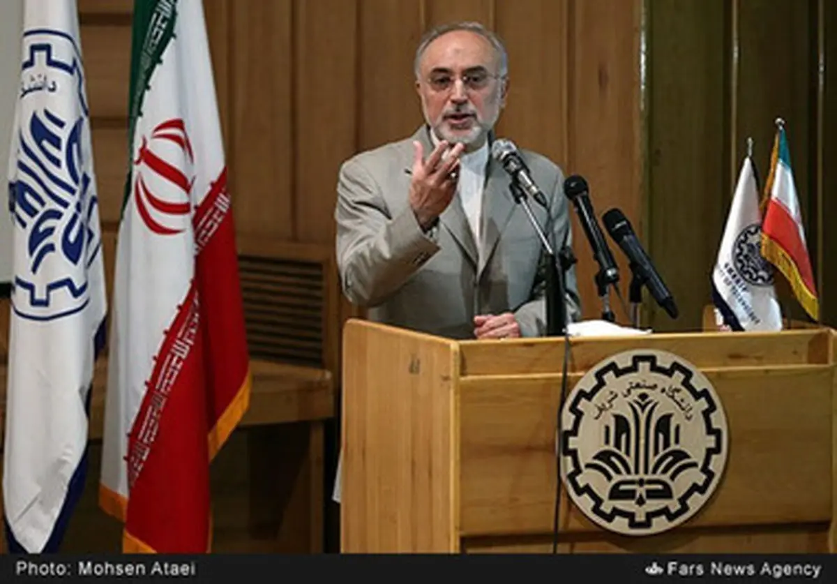 مرد هسته ای در دانشگاه شریف/تصاویر