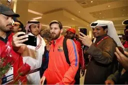 سلفی قطری‌ها با لیونل مسی/عکس