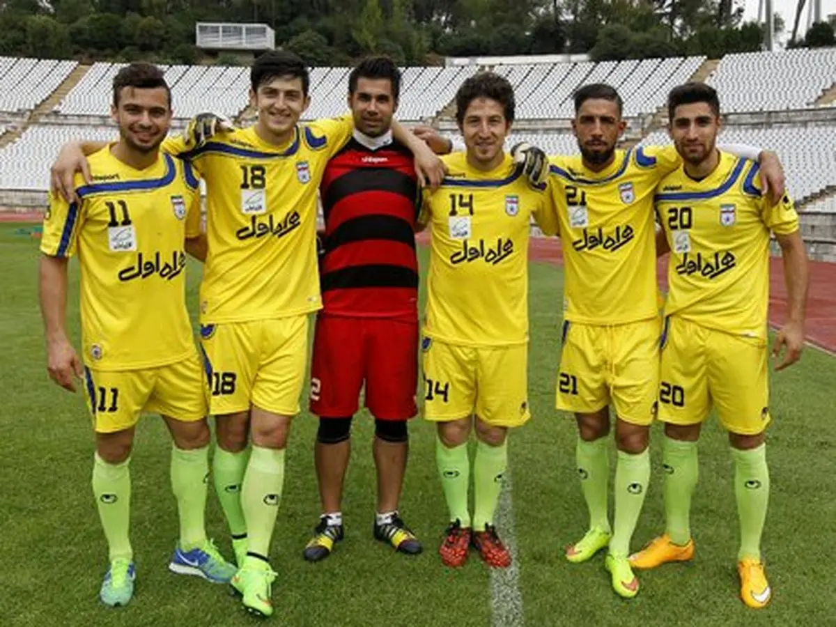 عکس یادگاری ملی پوشان در پرتغال