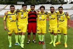 عکس یادگاری ملی پوشان در پرتغال