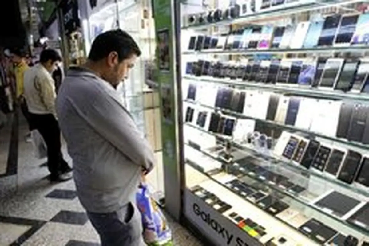 کارگروه رجیستری تلفن همراه خبر داد: کاهش قیمت موبایل در بازار