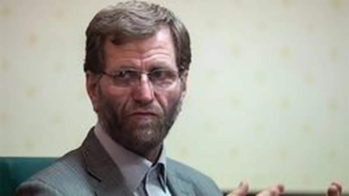 مرتضی عزتی: مصرف درآمد افزایش بنزین در ایجاد شغل بهترین راه کنترل اوضاع است / دولت می‌تواند با درآمد 40هزار میلیاردی یارانه بنزین یک میلیون شغل ایجاد کند