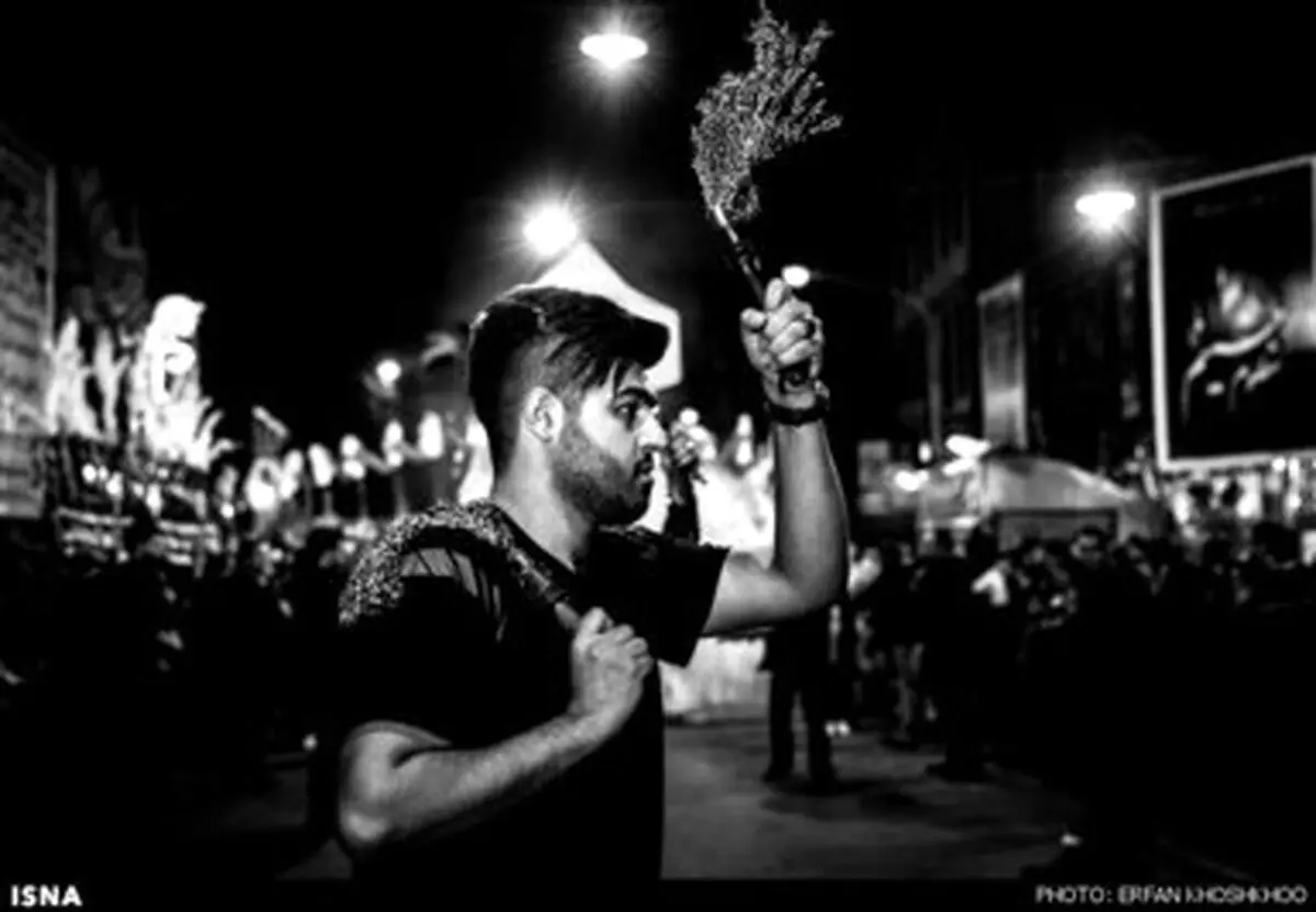 تصاویر زنجیرزنی عزاداران اباعبدالله(ع)