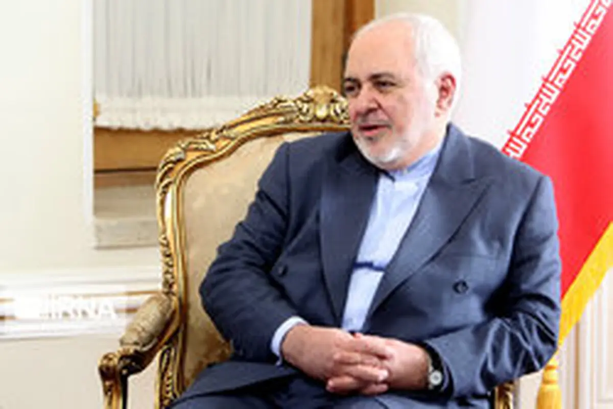 ظریف در مسقط با وزیر خارجه کانادا دیدار می‌کند